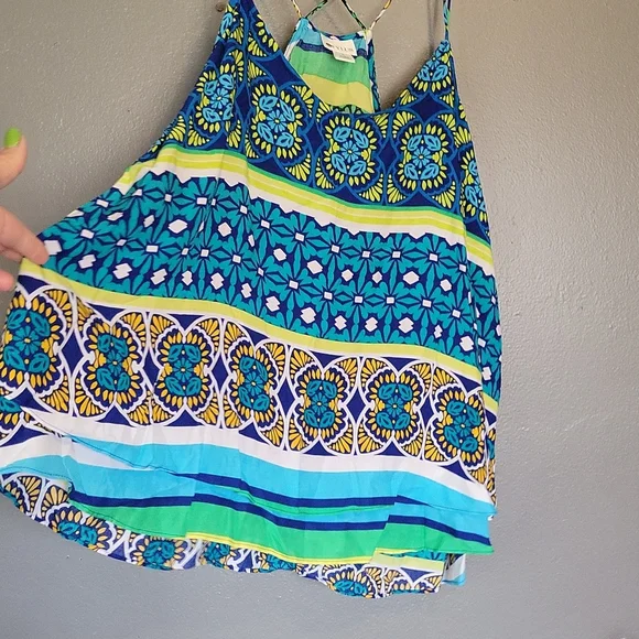 ☆ Size Lg Top☆ - Picture 2 of 7